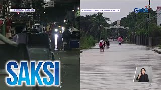 Ilang lugar sa Nueva Ecija at Bataan lubog pa rin sa baha  Saksi [upl. by Furlong]