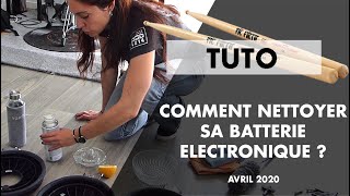 COMMENT NETTOYER LES COSSES DE BATTERIE DE VOTRE VOITURE auto automobile batteries voiture [upl. by Hsenid473]