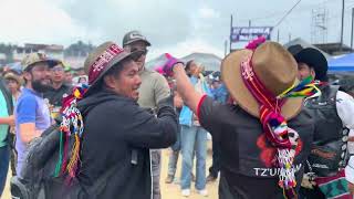 Tradiciones  Los aplausos y la admiración por volar barrilete gigante en Sumpango 👏🇬🇹 [upl. by Wehhtam12]