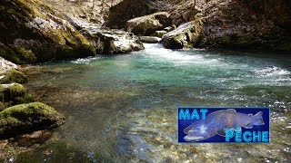 Pêche de la truite au toc dans un torrent du massif de la Chartreuse [upl. by Gnak]