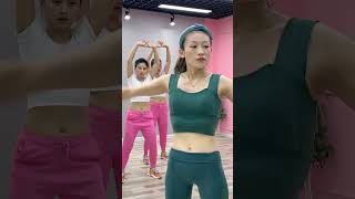 Shake your whole body and diet Lets focus on losing belly fat dance diet funny dieting [upl. by Greenfield510]