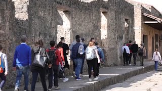 Pompei accesso limitato agli scavi massimo 20mila turisti al giorno [upl. by Nairolf]