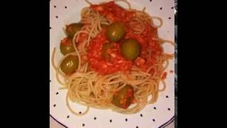 Spaghetti ai 5 cereali con sugo di pomodoro tonno ed olive verdi greche homemade [upl. by Lenoil]