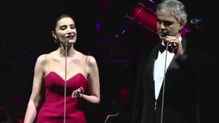 Sıla Fransızca Canlı Şarkı Söyledi Andrea Bocelli ile 2014 tema [upl. by Elwin731]