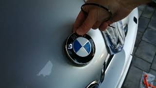 WYMIANA ZNACZKA EMBLEMATU BMW e39 REPLACING THE BMW LOGO OR EMBLEM [upl. by Bryant]