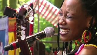 Fatoumata Diawara  G  LIVE at Afrikafestival Hertme 2010 [upl. by Lrat913]