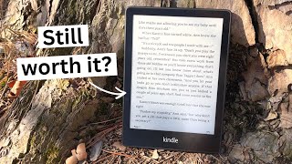 Kindle Paperwhite Review 2024 Still Worth It [upl. by Ferwerda]