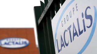 Prix du lait  Lactalis propose une augmentation à ses fournisseurs qui la refusent [upl. by Oznecniv557]