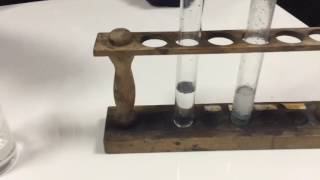 Action de lacide chlorhydrique sur le zinc [upl. by Otanutrof]