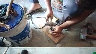 grinder ka bearing kaise badle aasani se [upl. by Ennovahs]