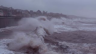 Sea Strom smashes Dawlish Devon storm devon dawlish weather [upl. by Chubb]