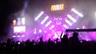 Calvin Harris  Thinking About You ft Ayah Marar LiveWeekend Festival 2014 [upl. by Naujej]