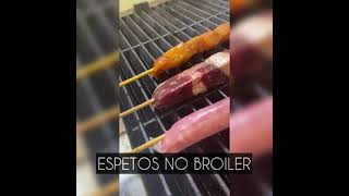 Espetos no Char Broiler Vulcan [upl. by Anoet]