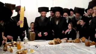 Lutzk Rebbe In Williamsburg  Teves 5772 [upl. by Pasadis723]