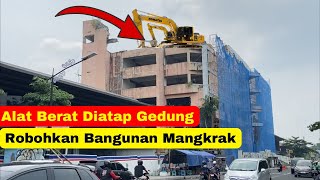 Terbengkalai 20 Tahun Gedung Misterius Di UGM Akhirnya Dibongkar [upl. by Eannej]