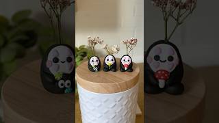 Clay with me noface flower vases 🌸🖤claypolymerclaystudioghibli nofacetutorialdiymyfimoart [upl. by Piotr]