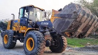 XCMG ZL50GN Wheel Loader Brick amp sand mixing work is being done [upl. by Repmek]