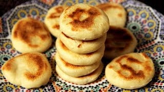 Alias Tips Batbout  Cute Little Moroccan Breads [upl. by Liesa]