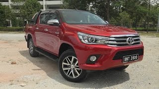 Toyota Hilux 28G 2017 – Roda Pusing Review [upl. by Llenrac]