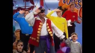 The Wiggles Wiggly Wiggly Christmas Dance [upl. by Owens194]