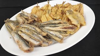 pescaíto frito malagueño cómo se fríen los boquerones en Málaga 🌞🐟 [upl. by Hardner142]