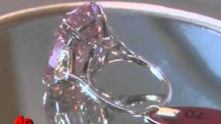 Raw Video Rare Pink Diamond Could Net US 38m [upl. by Flavian]