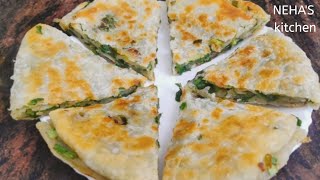 हरी प्याज पैनकेक रेसिपी Green onions pancake recipe [upl. by Teresa]