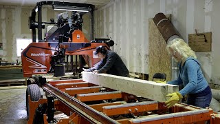 7 Getting ahead on some Lumber on the WoodMizer LX450 [upl. by Kila257]