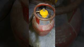 Kitchen gas cylinder YouTube training viral short video shorts [upl. by Kreis]