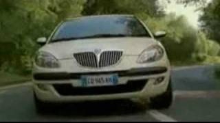 LANCIA YPSILON PRIMO SPOT 2003 [upl. by Mcnutt67]