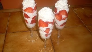 Recette de verrine à la crème au mascarpone et ses fraises [upl. by Normalie141]