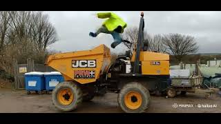 Funny workmen on a JCB Funny Ai [upl. by Koss]