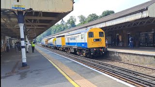 20901  20905 on 6J09 twice through Winchester Train Station 200824 [upl. by Ellah]