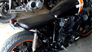 Cafe Racer DIY seat  Yamaha XS850 [upl. by Eiramlatsyrc]