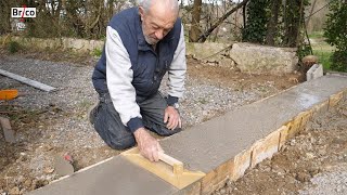 Réaliser un seuil de portail en béton  Tuto bricolage avec Robert [upl. by Searby]