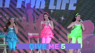 Late mi Corazon en vivo  Give me 5 Concierto en Miami [upl. by Nero]