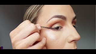 Doing your Eyeliner with a BOBBY PIN Eyeliner HACK Tested [upl. by Leanne]