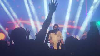 Naran Mohanlal Signature Song Vineeth Sreenivasan LIVE Stage show College day [upl. by Nythsa]