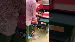 Tractor kaise start kar raha hai handle se Eicher tractor start dete pahli bar dekhnashort video [upl. by Bledsoe207]