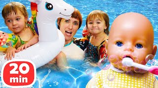 Bianca spielt mit Baby Born Puppen Spielspaß im Schwimmbad Kinder Video [upl. by Marchall]