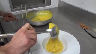 Come Fare la Pasta alla Carbonara  Ricette Cucina  Tutorial [upl. by Leiand39]