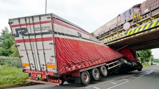 TOP 10 Camioneros que Calcularon Mal la Altura del Puente [upl. by Trebeh956]