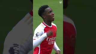 Outrageous Martinelli assist sets up Nketiah goal [upl. by Warga]