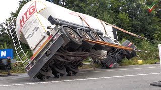 2024 09 09  LKWBergung Silozug umgekippt auf B233 in Unna  LKW liegt quer in Mittelschutzplanke [upl. by Drhacir]