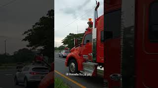 Conductores geniales por Colombia 🇨🇴 camionescolombianos automobile trailer conductor fypシ゚ fy [upl. by Jacobba648]