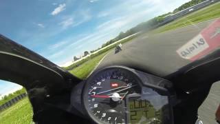 Vaison Piste Aprilia RSV4 chasse KTM RC8R 1011 [upl. by Cirri]