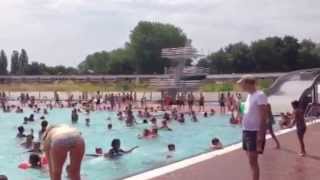 Friedliches planschen im Freibad Pankow am Samstag [upl. by Javed]