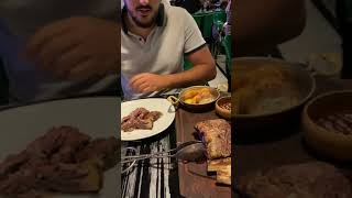 Nusret  3 porsiyon yemeğe 860 TL hesap geldi  Et yemekleri  Nusret hamburger [upl. by Jump]