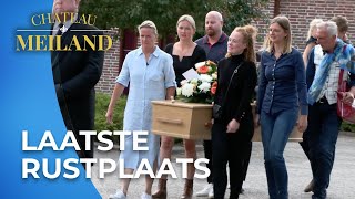 Familie neemt EMOTIONEEL AFSCHEID van oma Jenny 😢😢  Chateau Meiland [upl. by Repooc264]