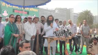 Revered Guru Ji addressing media during 28th Mega Cleanliness Campaign in Mumbai by Dera Sacha Sauda [upl. by Slen962]